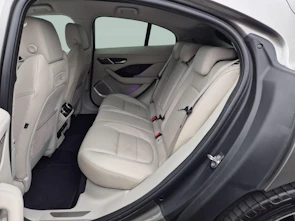 Fahrzeugbild JAGUAR I-Pace EV400 HSE AWD