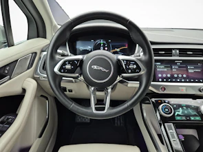 Fahrzeugbild JAGUAR I-Pace EV400 HSE AWD