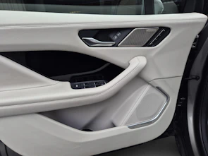 Fahrzeugbild JAGUAR I-Pace EV400 HSE AWD