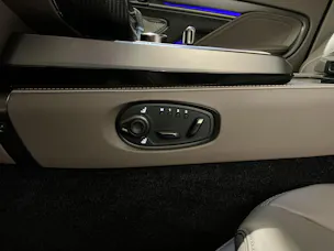 ASTON MARTIN Vanquish 5.2 V12 Bi-Turbo