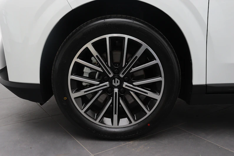 immagine del veicolo LEAPMOTOR B10