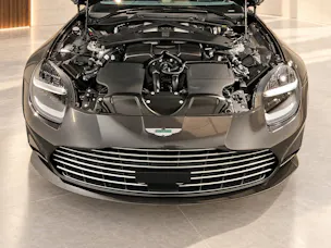 ASTON MARTIN Vanquish 5.2 V12 Bi-Turbo