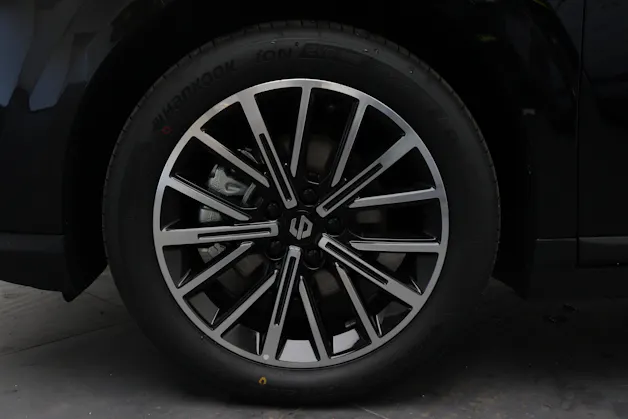 Leapmotor B10 1.5 Hybrid EV