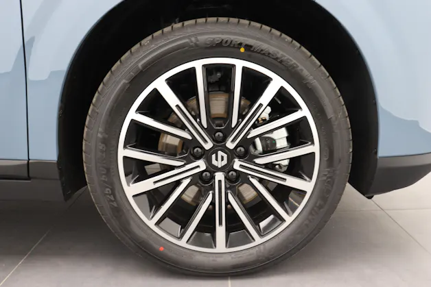 Leapmotor B10 1.5 Hybrid EV