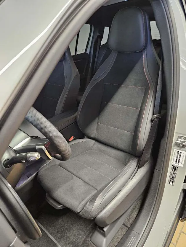 MERCEDES-BENZ GLB 220 4Matic