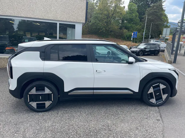 Kia EV3 81 kWh Earth+