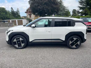 Kia EV3 81 kWh Earth+