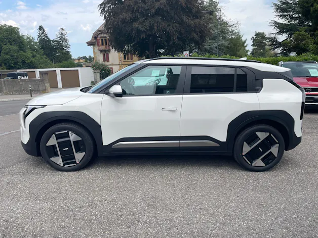 Kia EV3 81 kWh Earth+