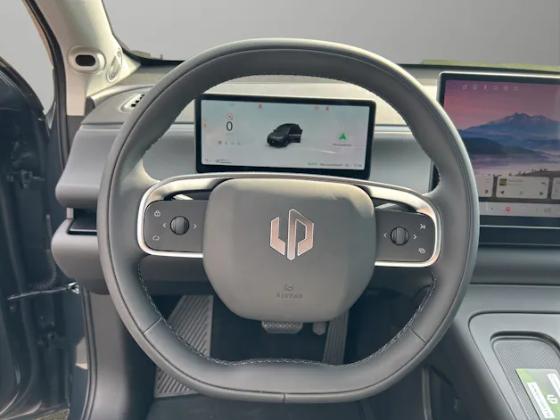 Leapmotor C10 EV AWD