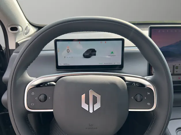 Leapmotor C10 EV AWD