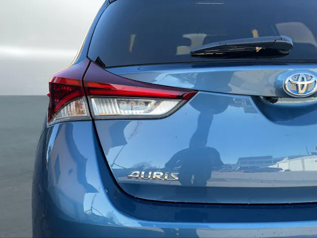 Toyota Auris 1.8 HSD Premium