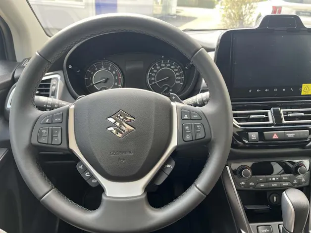 Suzuki S-Cross 1.4 T Compact Top Hybrid 4x4