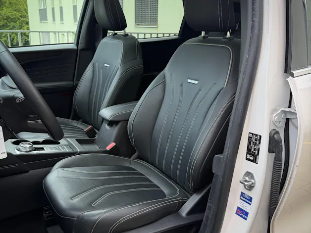 Ford Kuga 2.5 Hybrid Vignale 4x4