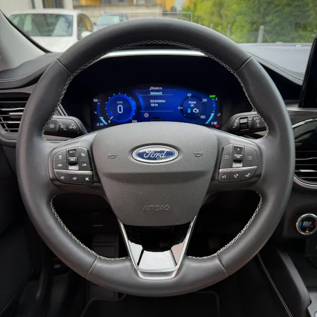 Ford Kuga 2.5 Hybrid Vignale 4x4