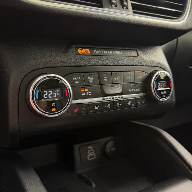 Ford Kuga 2.5 Hybrid Vignale 4x4