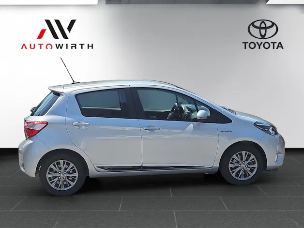 Toyota Yaris 1.5 VVT-i HSD Trend