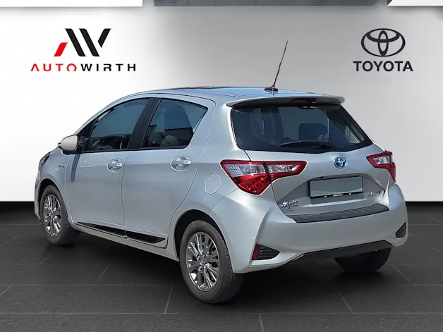 Toyota Yaris 1.5 VVT-i HSD Trend