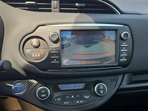 Toyota Yaris 1.5 VVT-i HSD Trend