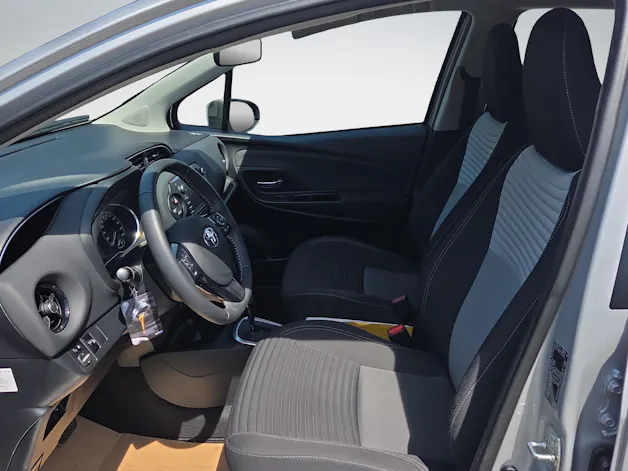 Toyota Yaris 1.5 VVT-i HSD Trend