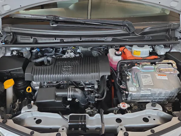 Toyota Yaris 1.5 VVT-i HSD Trend