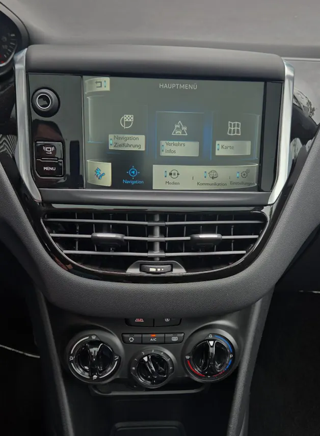 Peugeot 208 1.2 PureTech Active EGS S/S