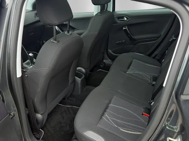 Peugeot 208 1.2 PureTech Active EGS S/S