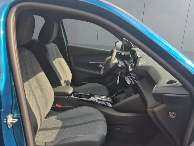 Peugeot 2008 1.2 Hybrid Allure