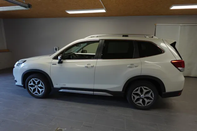 Subaru Forester Station 2.0i e-Boxer Swiss Plus