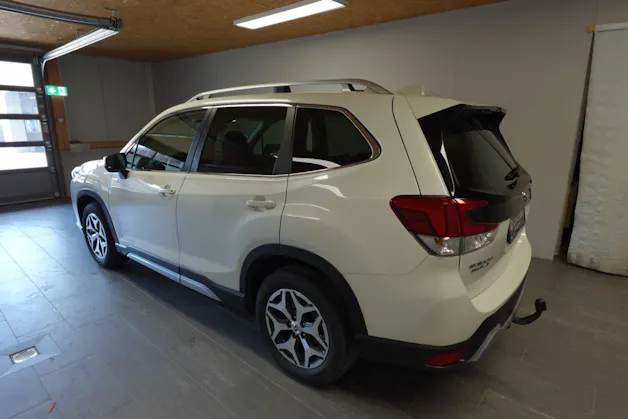 Subaru Forester Station 2.0i e-Boxer Swiss Plus
