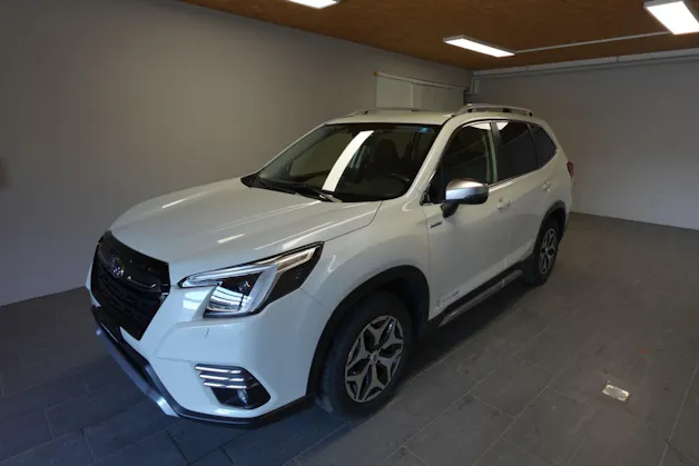 Subaru Forester Station 2.0i e-Boxer Swiss Plus