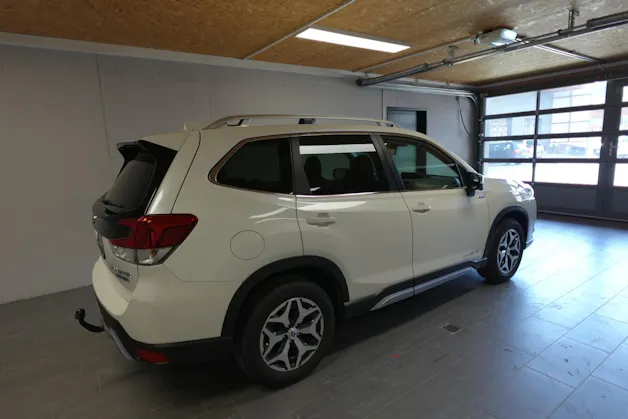 Subaru Forester Station 2.0i e-Boxer Swiss Plus