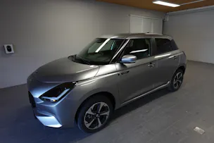 Suzuki Swift 1.2 Sakura Top Hybrid 4x4