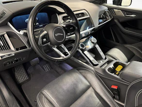 https://vehicle.imgix.net/4363626/dbd9681f-386a-46e2-bf09-65e17efd0529.jpg