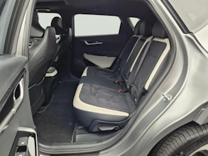 https://vehicle.imgix.net/4363668/6b6adef2-0d69-4dc0-9ab7-61a4e45279be.jpg