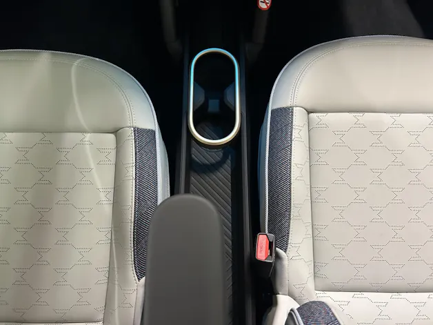 MINI Cooper SE J01
