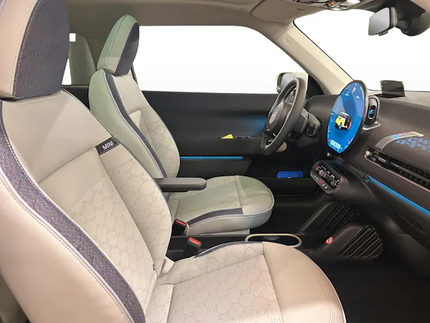 MINI Cooper SE J01