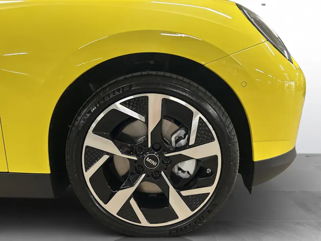 MINI Cooper SE J01