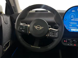 MINI Cooper SE J01