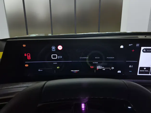 PEUGEOT 5008 1.2 Hybrid GT Exclusive