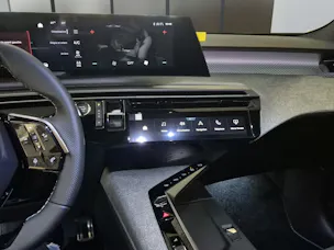 PEUGEOT 5008 1.2 Hybrid GT Exclusive