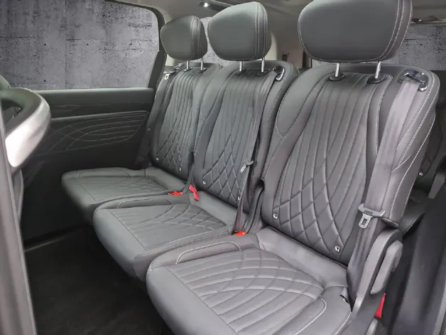 Maxus Mifa 9 Luxury 8P