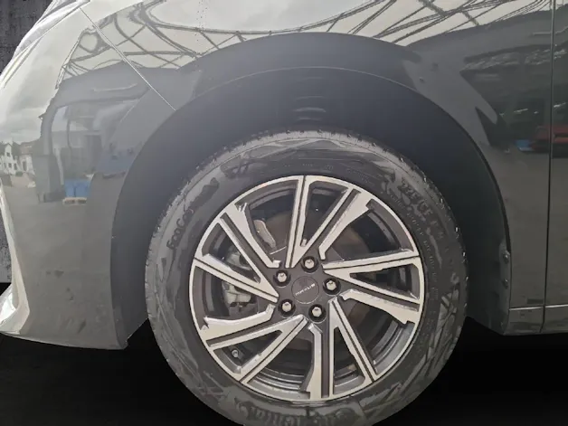 Maxus Mifa 9 Luxury 8P