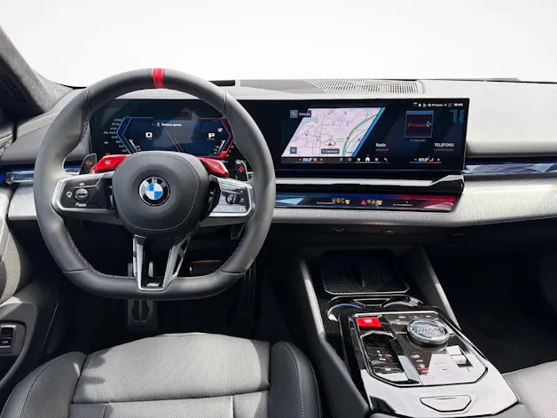 BMW M5 xDrive Touring