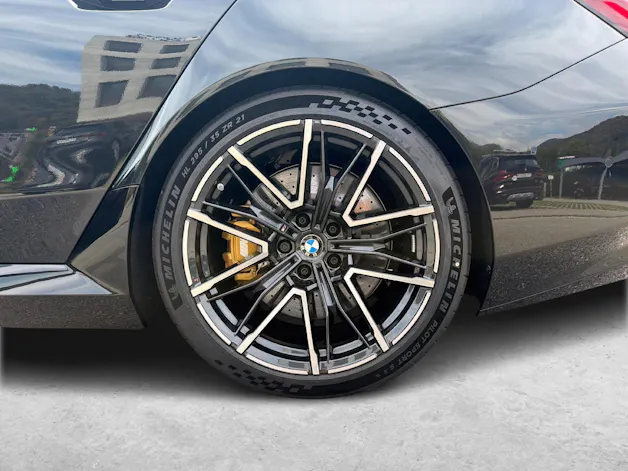 BMW M5 xDrive Touring