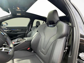 https://vehicle.imgix.net/4363748/83622d39-728b-49e2-9a52-2faf1964ee95.jpg