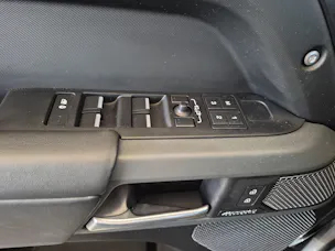 Land Rover Defender 110 2.0 P400e X