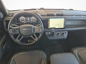 https://vehicle.imgix.net/4363806/f5d87b49-6b53-4e21-9f9a-1aa3e492c2d9.jpg
