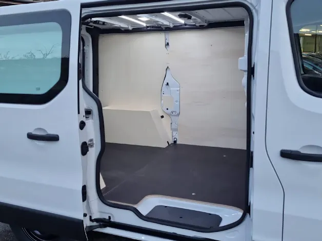 Renault Trafic Kastenwagen Advance KW L1H1 2.0 Blue dCi 130 E Ntzl.