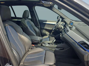 Fahrzeugbild BMW X1 18d xDrive / ab 3,99% Leasing bei Abschluss einer Protect Autoversicherung