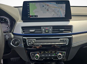 https://vehicle.imgix.net/4363813/e4543d50-8697-4b2e-9148-b8edf2f28afb.jpg